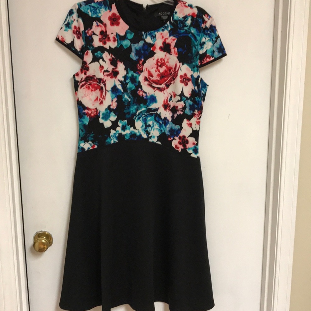 Nwot ADORNE dress